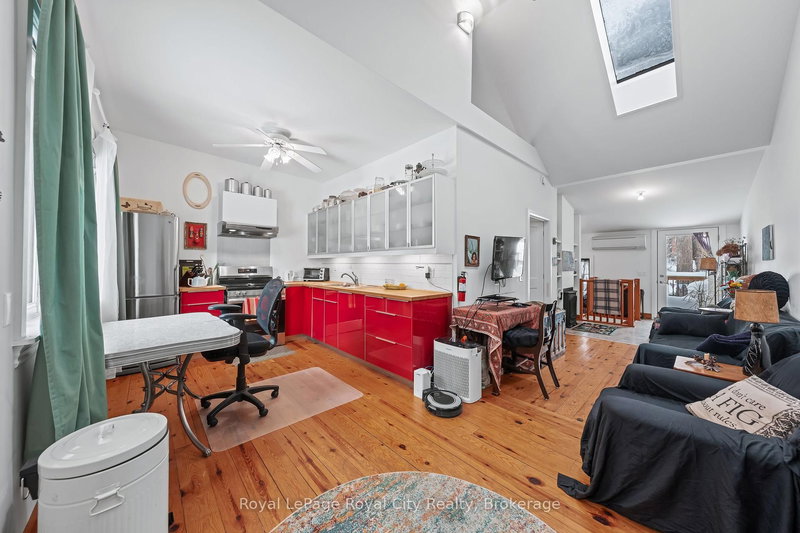 138 Arthur St N, Guelph, N1E 4V2 | Image 3