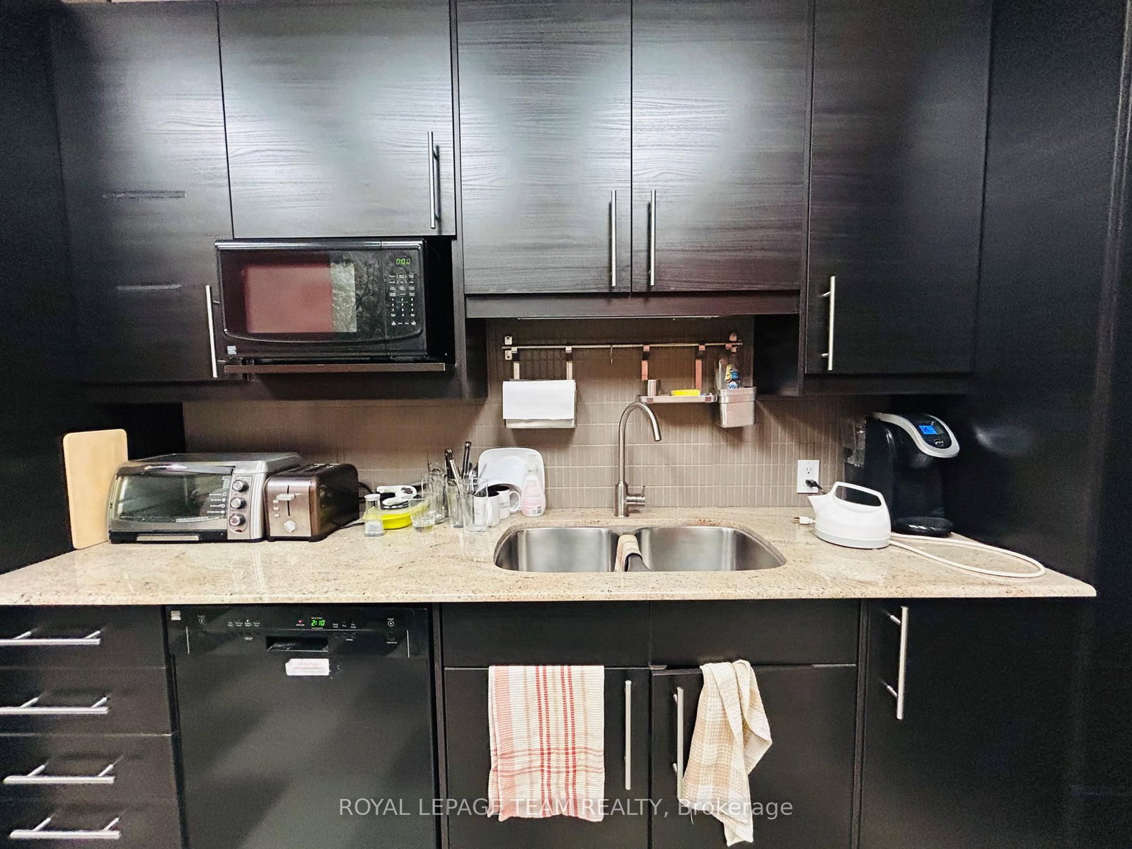 2068 Robertson Road, Unit 201 - Photo 15