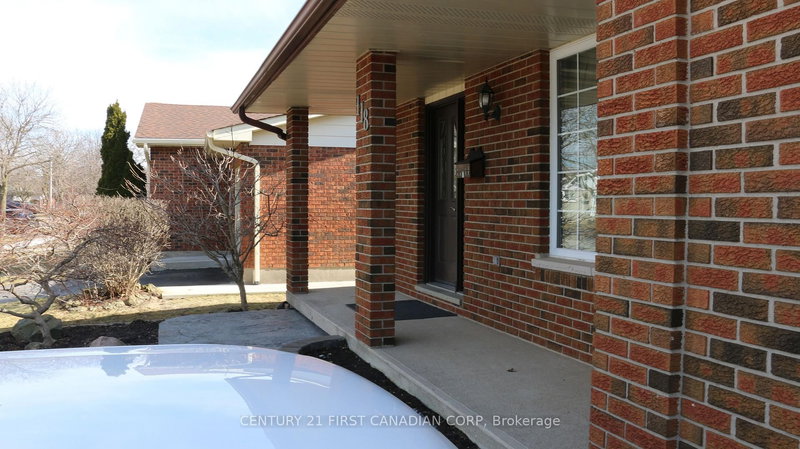 118 Rosamond Cres, London South, N6E 2M9 | Image 3