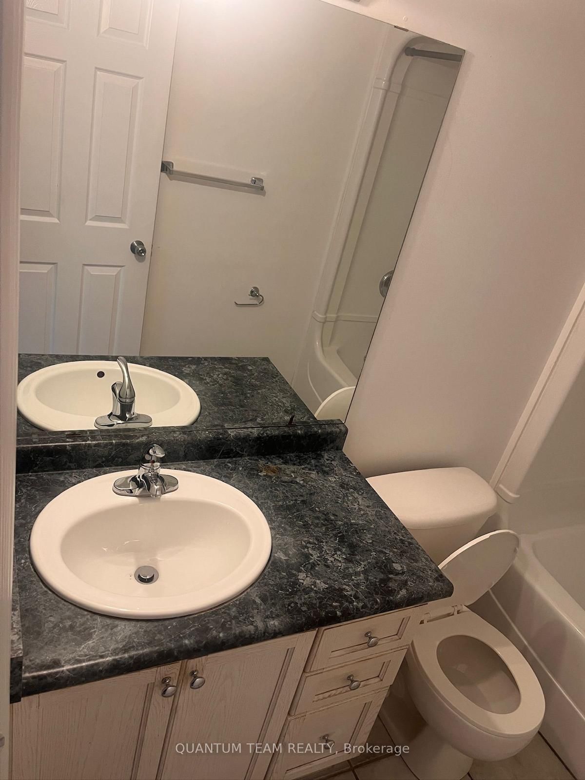 4c Dixie Road, Unit Basement - Photo 10