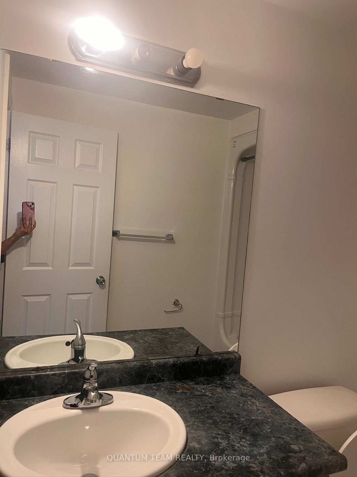 4c Dixie Road, Unit Basement - Photo 6