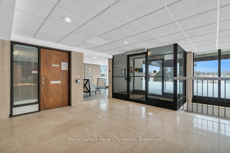 614 - 19 Woodlawn Rd E, Guelph, N1H 7B1 | Image 3