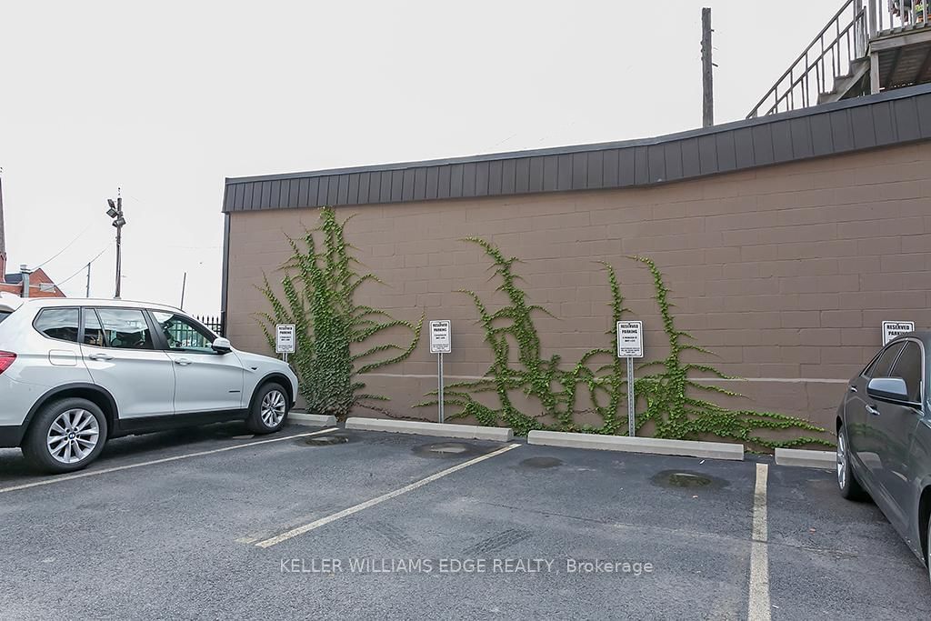 Condo for sale at 311-11 Rebecca Street, Hamilton, Ontario, L8R 3H7 - Beasley - MLS: X12739346