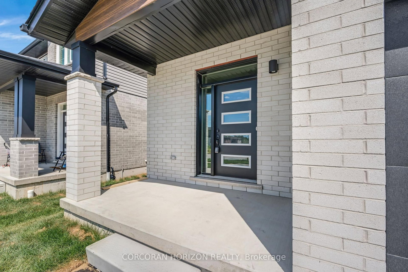 52 Moon Crescent - Photo 3