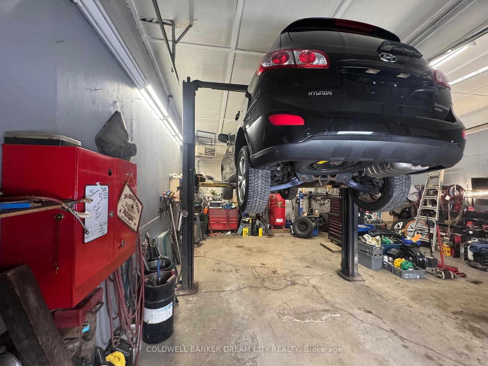 165 King Street W - Photo 11