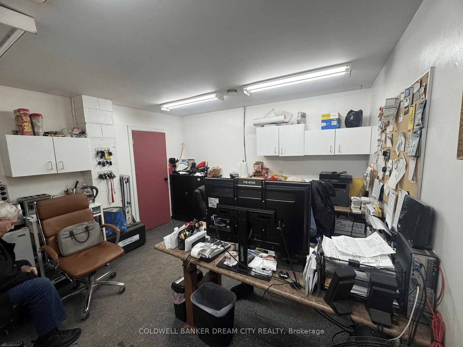 165 King Street W - Photo 6