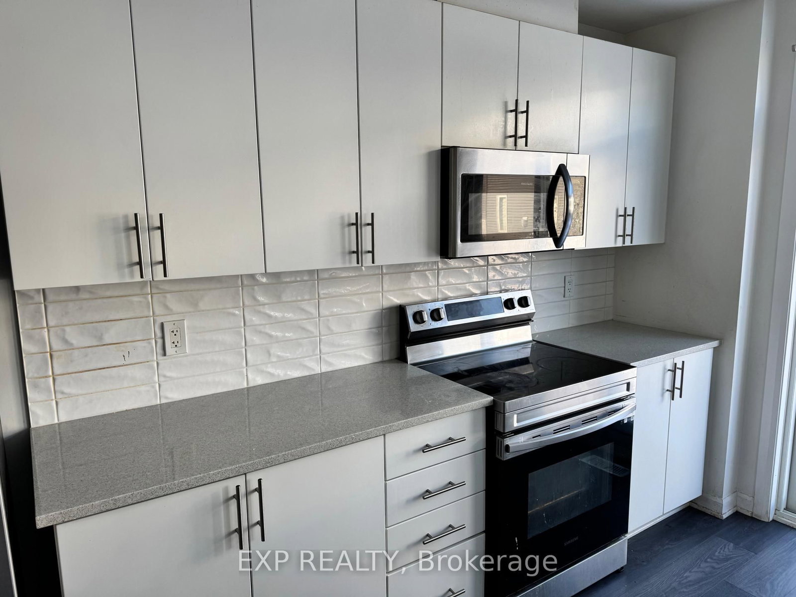 Townhouse for sale at 2063 Caltra Crescent, Ottawa, Ontario, K2J 6V4 - Barrhaven - Half Moon Bay - MLS: X12740126