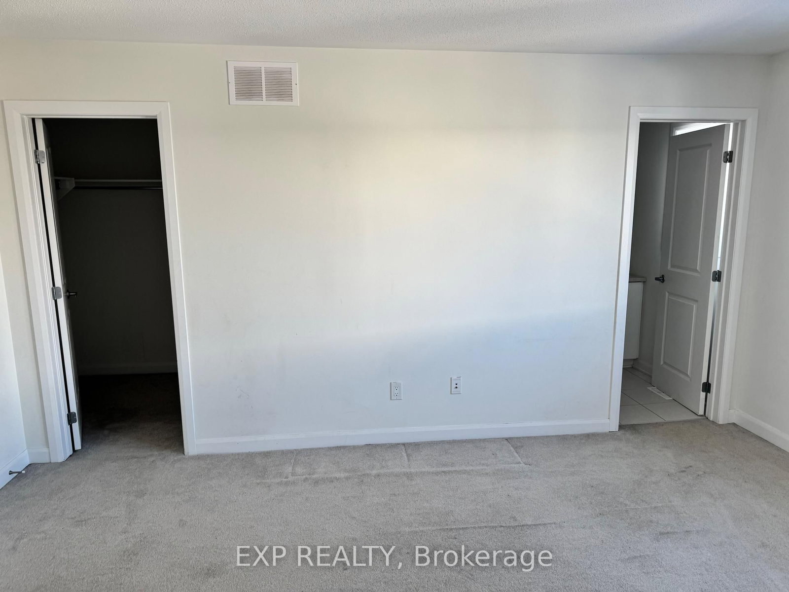 Townhouse for sale at 2063 Caltra Crescent, Ottawa, Ontario, K2J 6V4 - Barrhaven - Half Moon Bay - MLS: X12740126