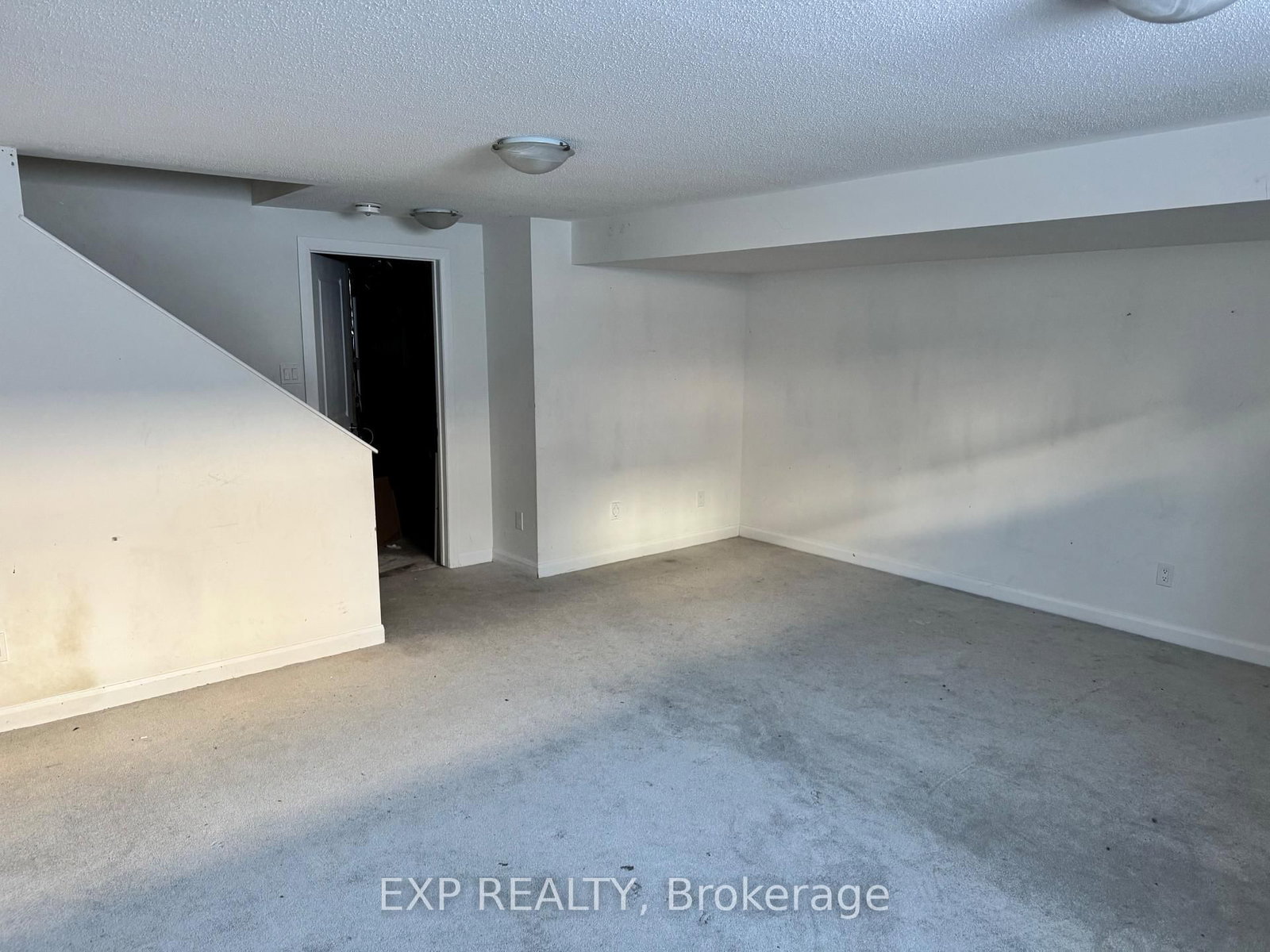 Townhouse for sale at 2063 Caltra Crescent, Ottawa, Ontario, K2J 6V4 - Barrhaven - Half Moon Bay - MLS: X12740126