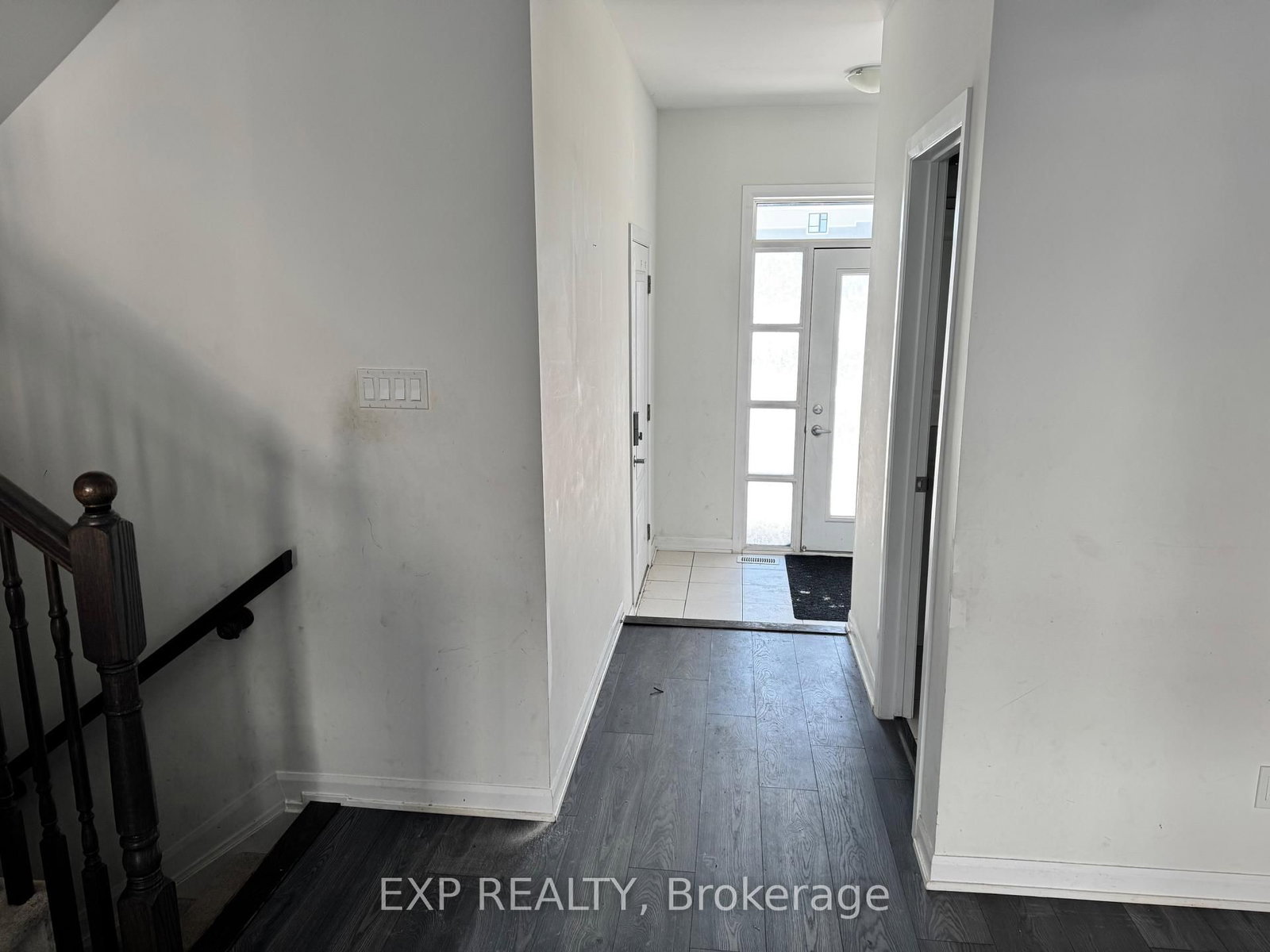 Townhouse for sale at 2063 Caltra Crescent, Ottawa, Ontario, K2J 6V4 - Barrhaven - Half Moon Bay - MLS: X12740126