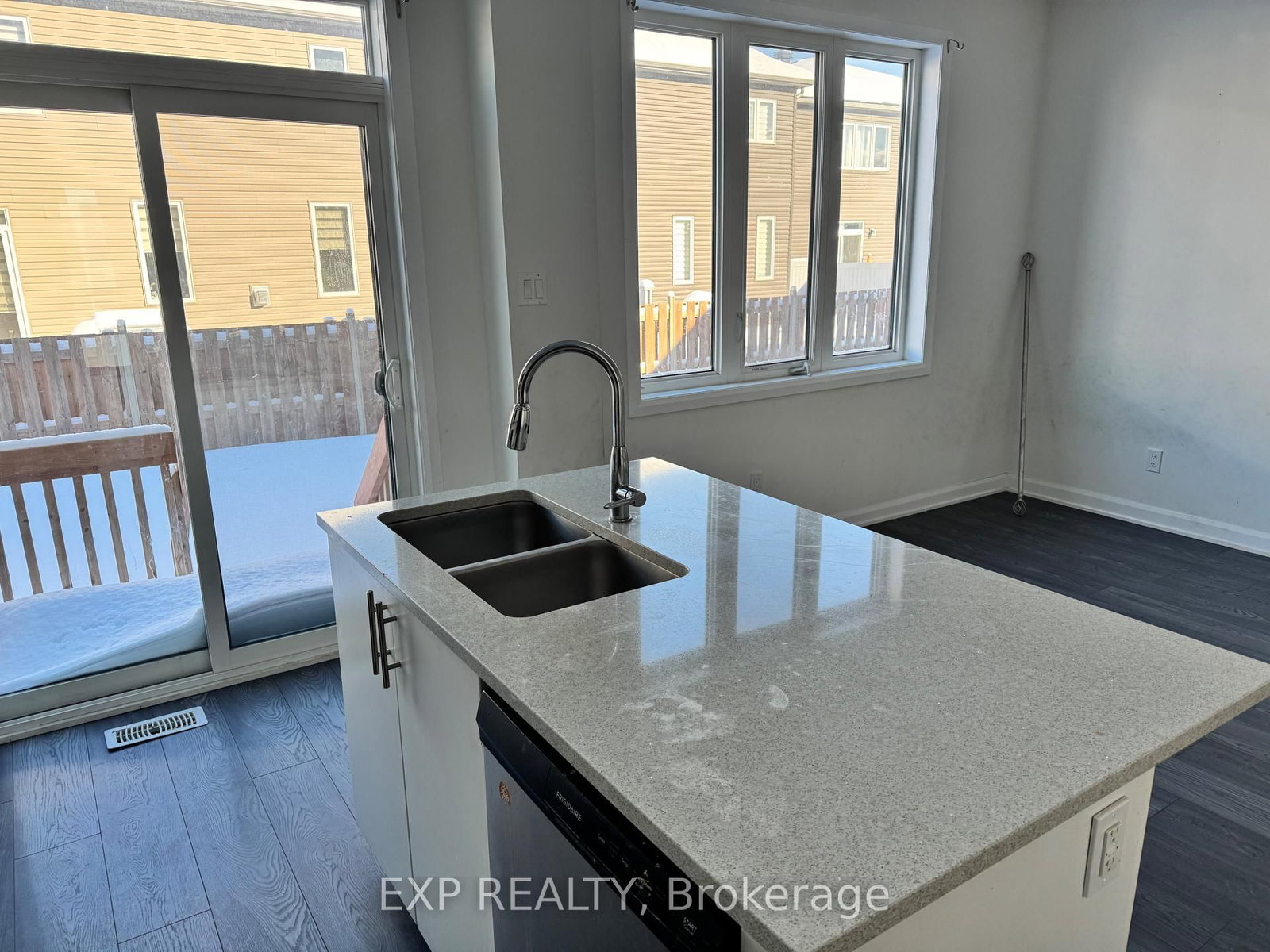 Townhouse for sale at 2063 Caltra Crescent, Ottawa, Ontario, K2J 6V4 - Barrhaven - Half Moon Bay - MLS: X12740126