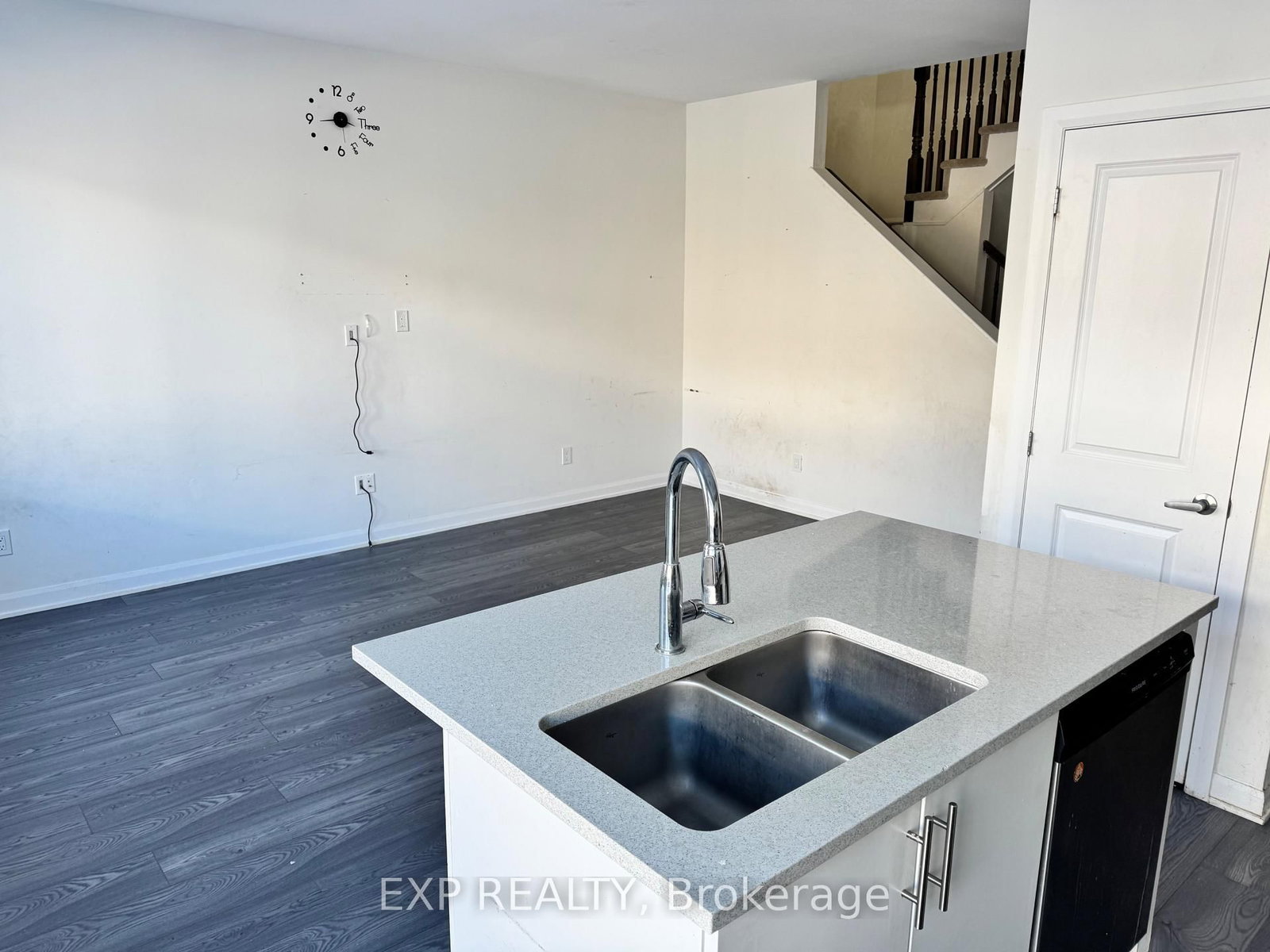 Townhouse for sale at 2063 Caltra Crescent, Ottawa, Ontario, K2J 6V4 - Barrhaven - Half Moon Bay - MLS: X12740126