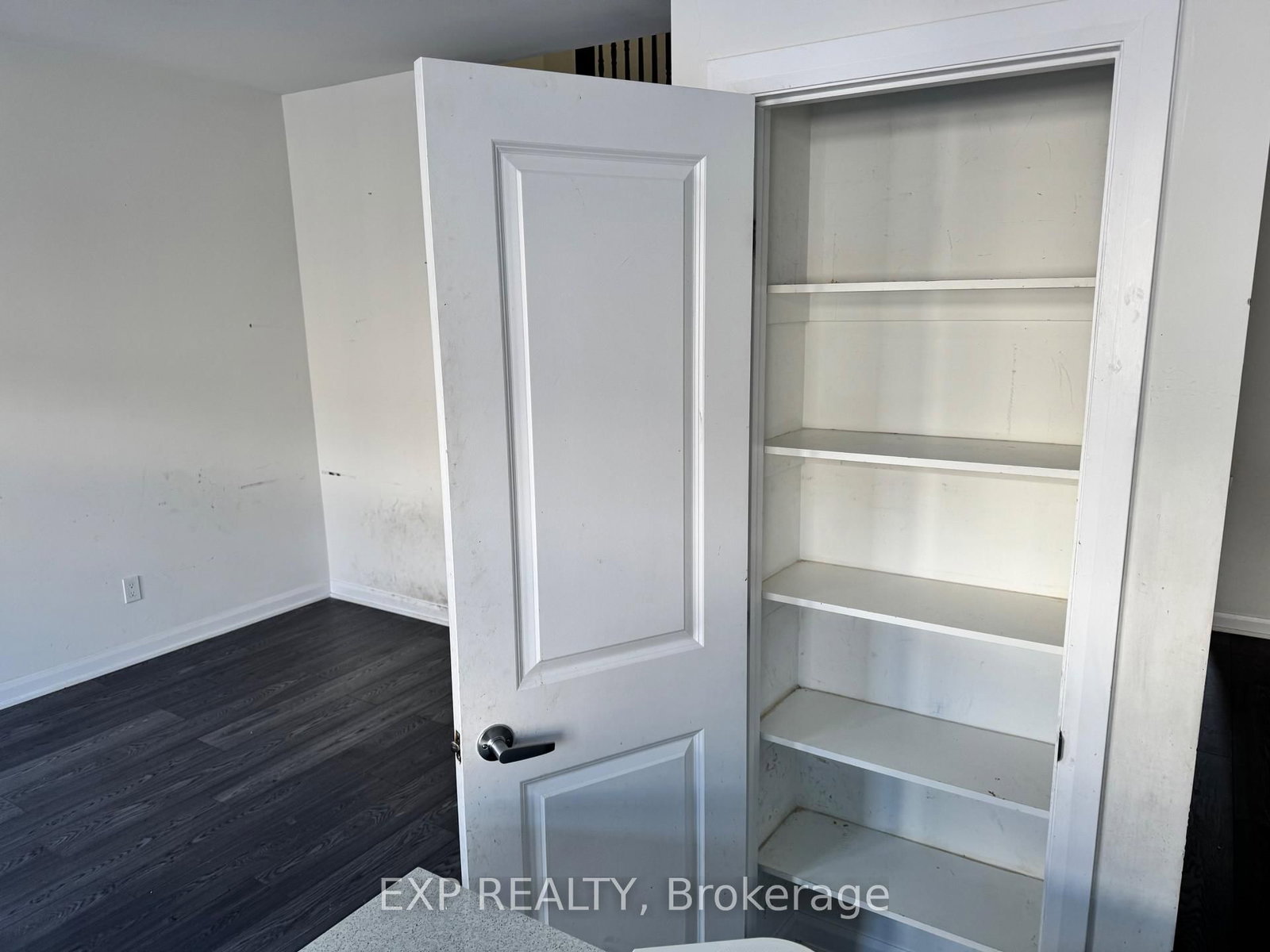 Townhouse for sale at 2063 Caltra Crescent, Ottawa, Ontario, K2J 6V4 - Barrhaven - Half Moon Bay - MLS: X12740126