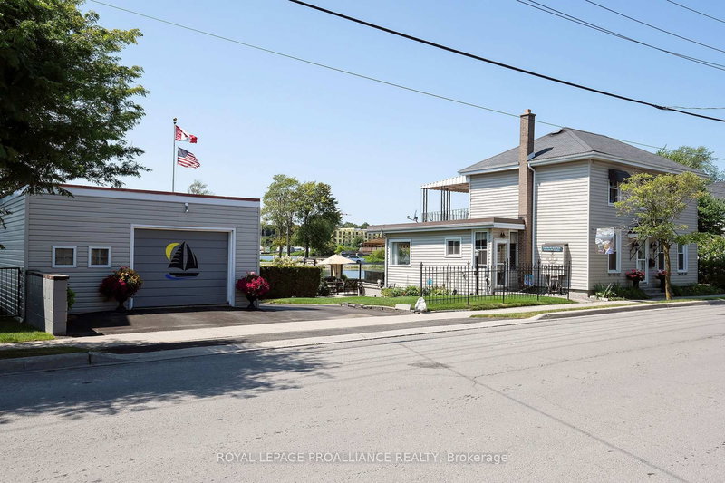 70 Front St S, Belleville, K8N 2Y3 | Image 2