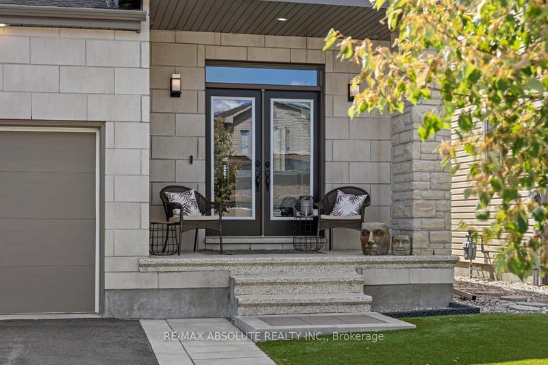 1008 Manege St, Ottawa, K2S 0Y7 | Image 2