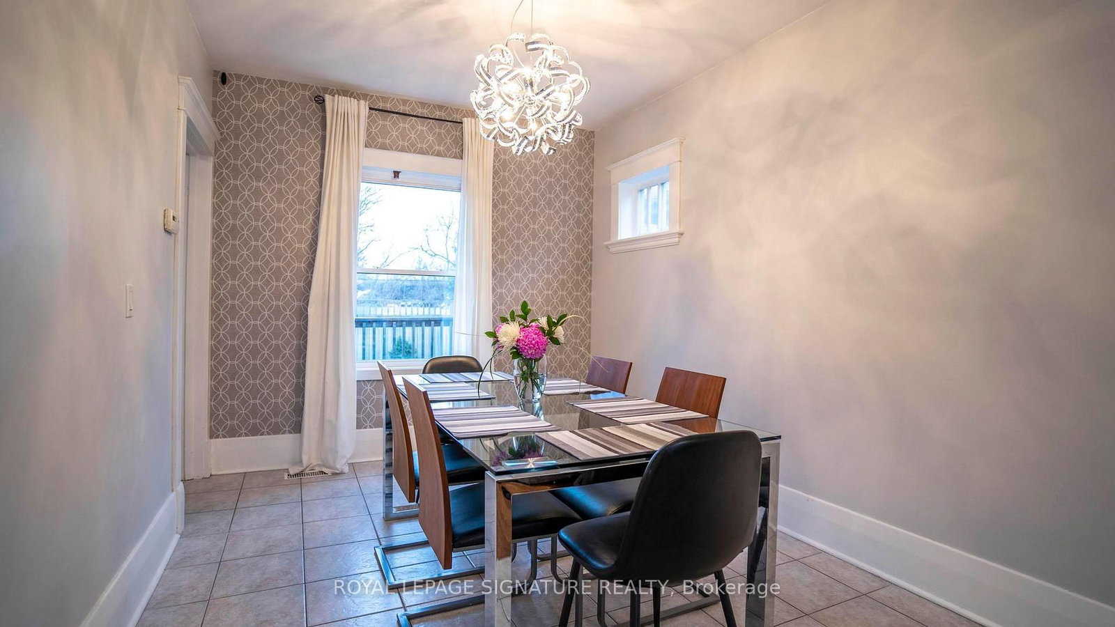 Detached House for sale at 2 McDonald Avenue, London North, Ontario, N6G 1B1 - North K - MLS: X12740274