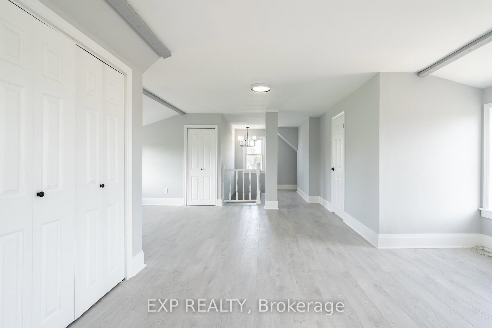 Detached House for sale at 728 Gorham Road, Fort Erie, Ontario, L0S 1N0 - Point Abino - MLS: X12740508