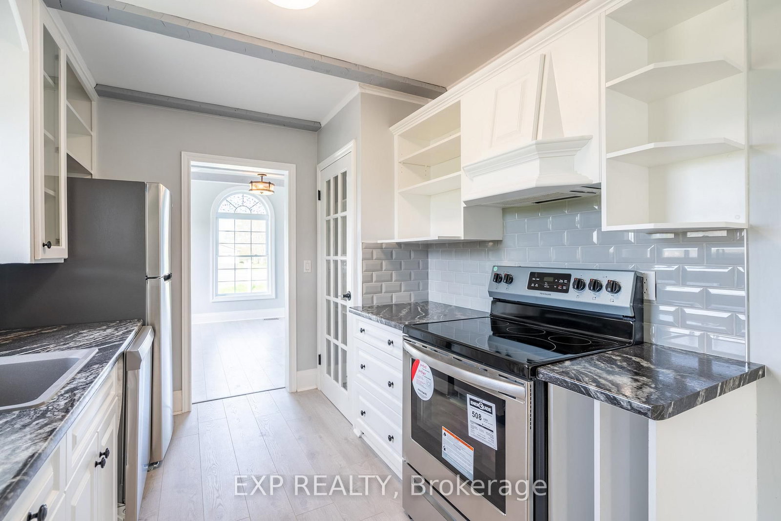 Detached House for sale at 728 Gorham Road, Fort Erie, Ontario, L0S 1N0 - Point Abino - MLS: X12740508