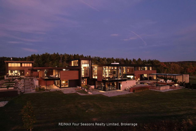 728529 21st Side Road