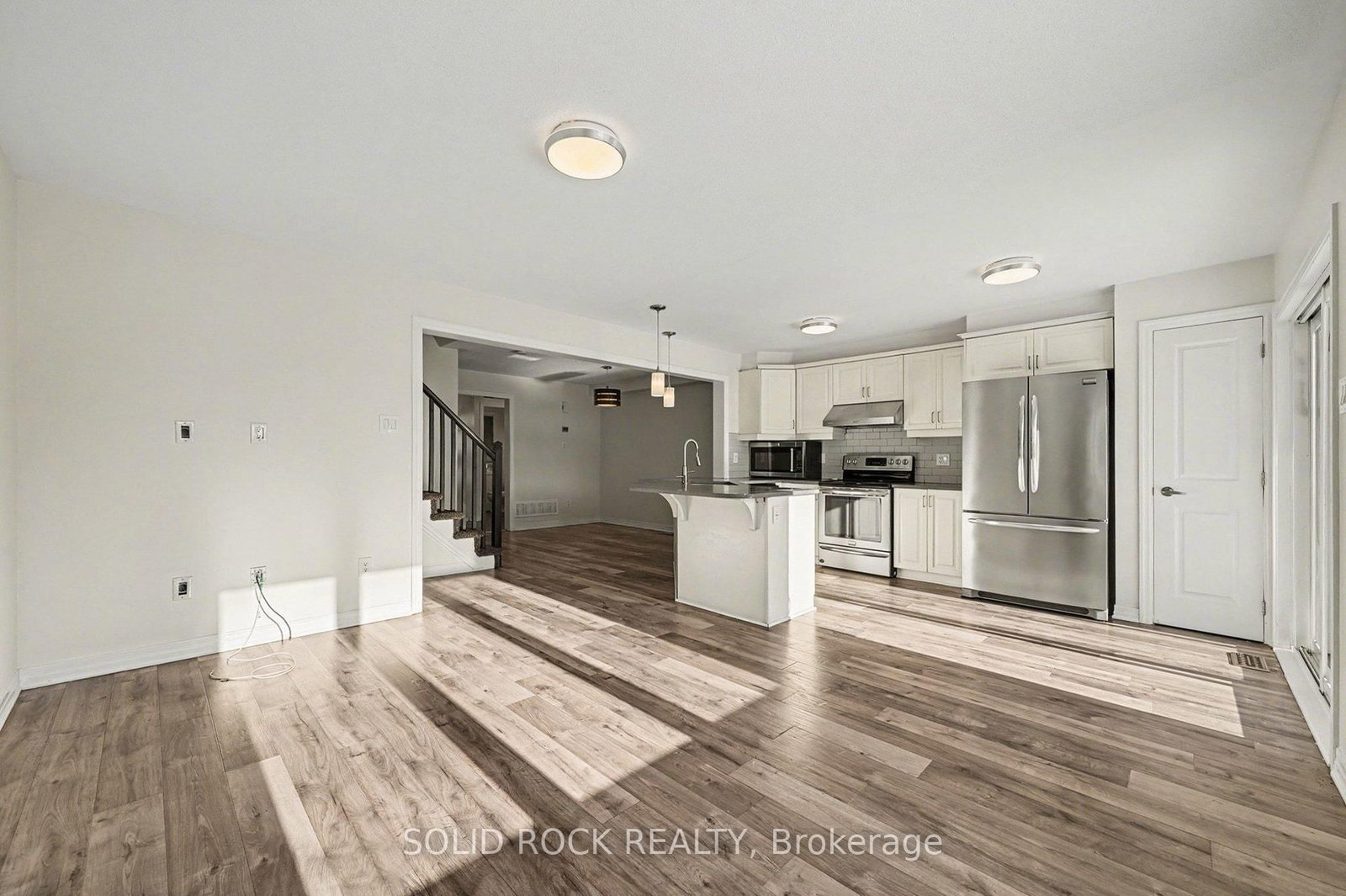 Townhouse for sale at 407 White Arctic Avenue, Ottawa, Ontario, K2J 5W5 - Barrhaven - Half Moon Bay - MLS: X12741652