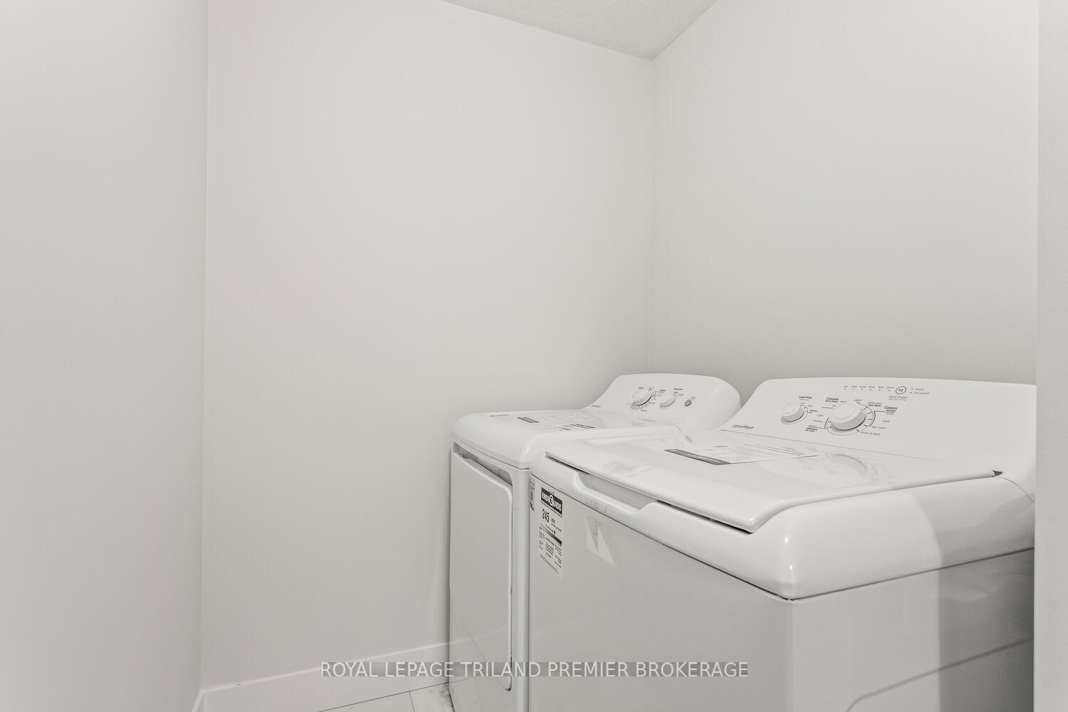 2698 BOBOLINK Lane - Photo 34