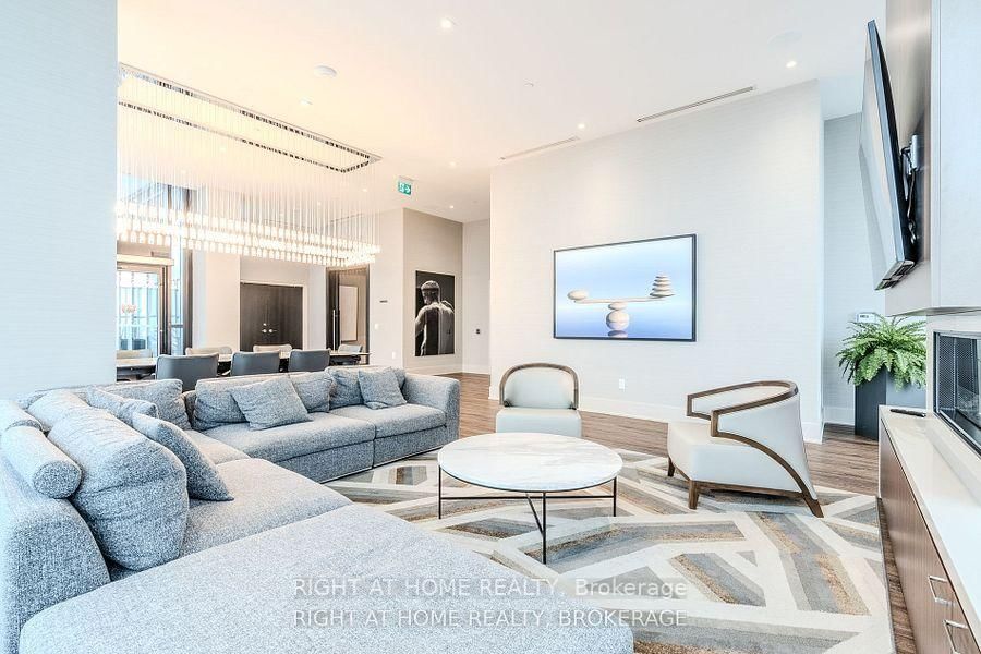 385 Winston Road, Unit 804 - Photo 14