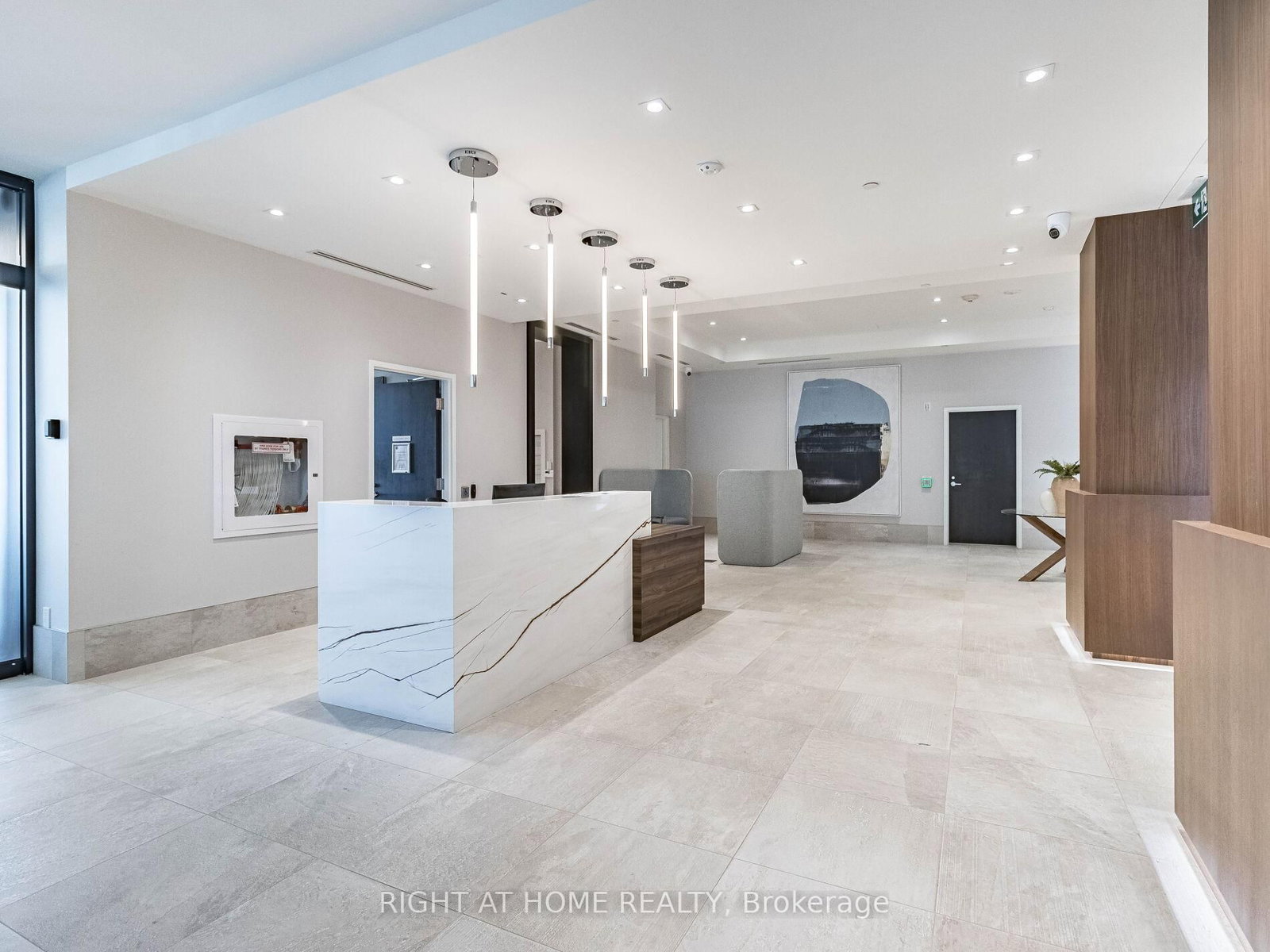 385 Winston Road, Unit 804 - Photo 15