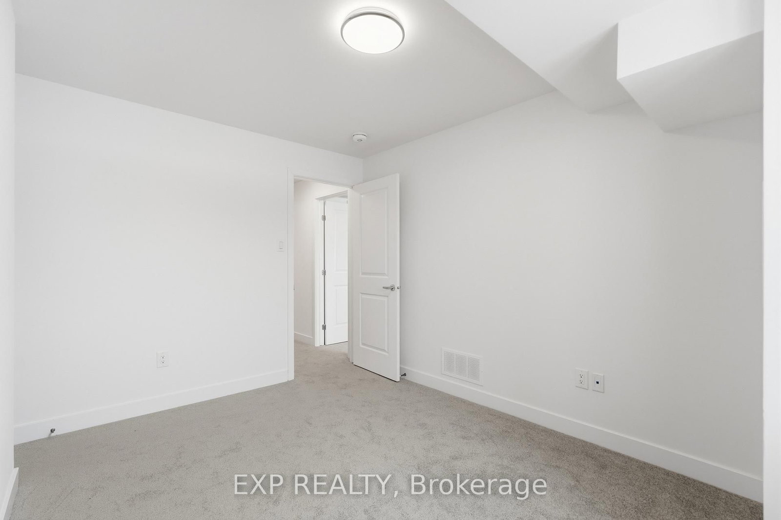 1007 Silhouette Private - Photo 19