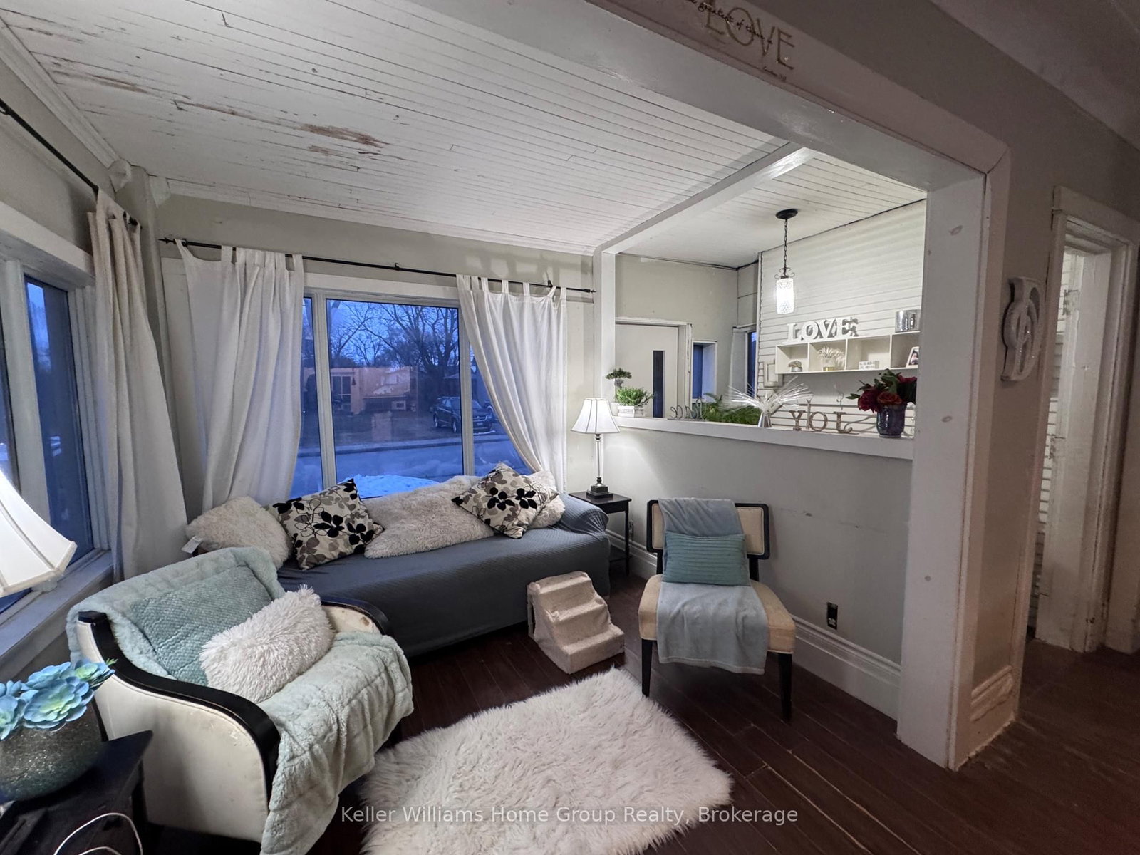 Detached House for sale at 22 Clare Avenue, Hamilton, Ontario, L8N 7X1 - Hamilton Beach - MLS: X12742478