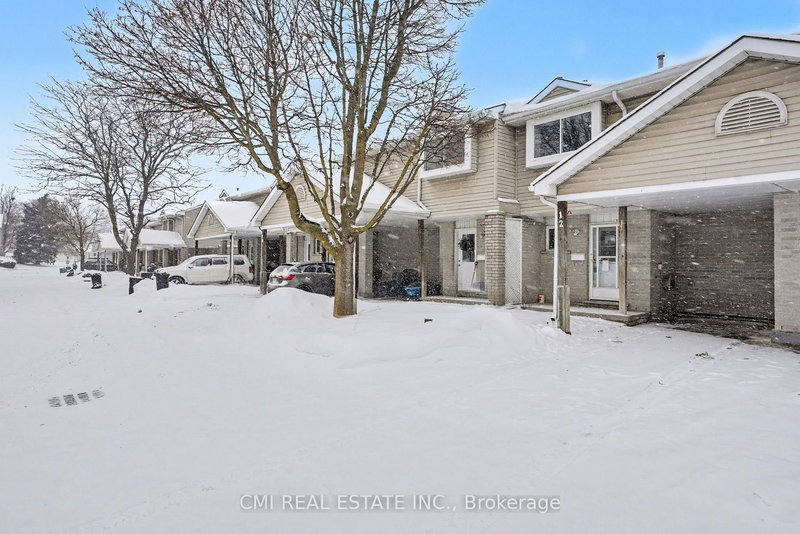 12 - 125 Sekura Cres, Cambridge, N1R 8B4 | Image 2