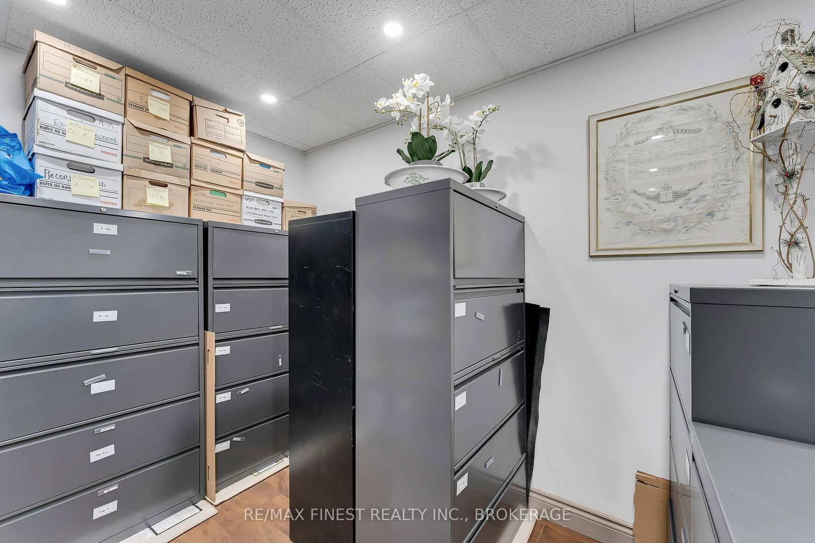 82 Centre Street - Photo 19
