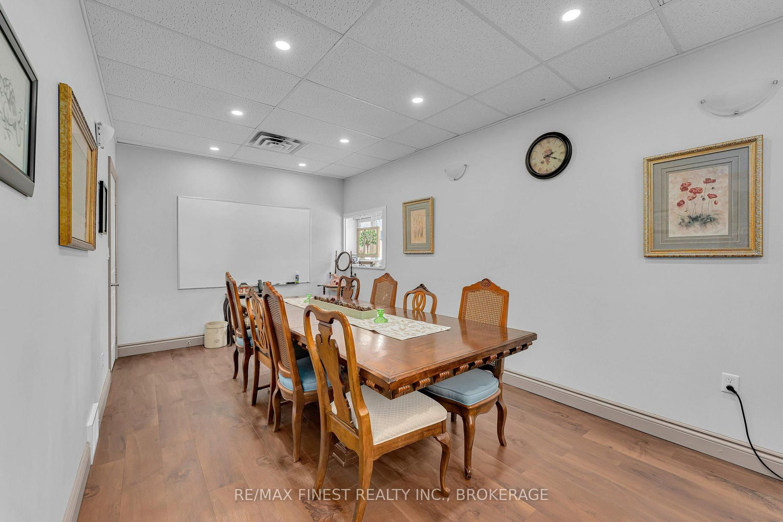 82 Centre Street - Photo 4