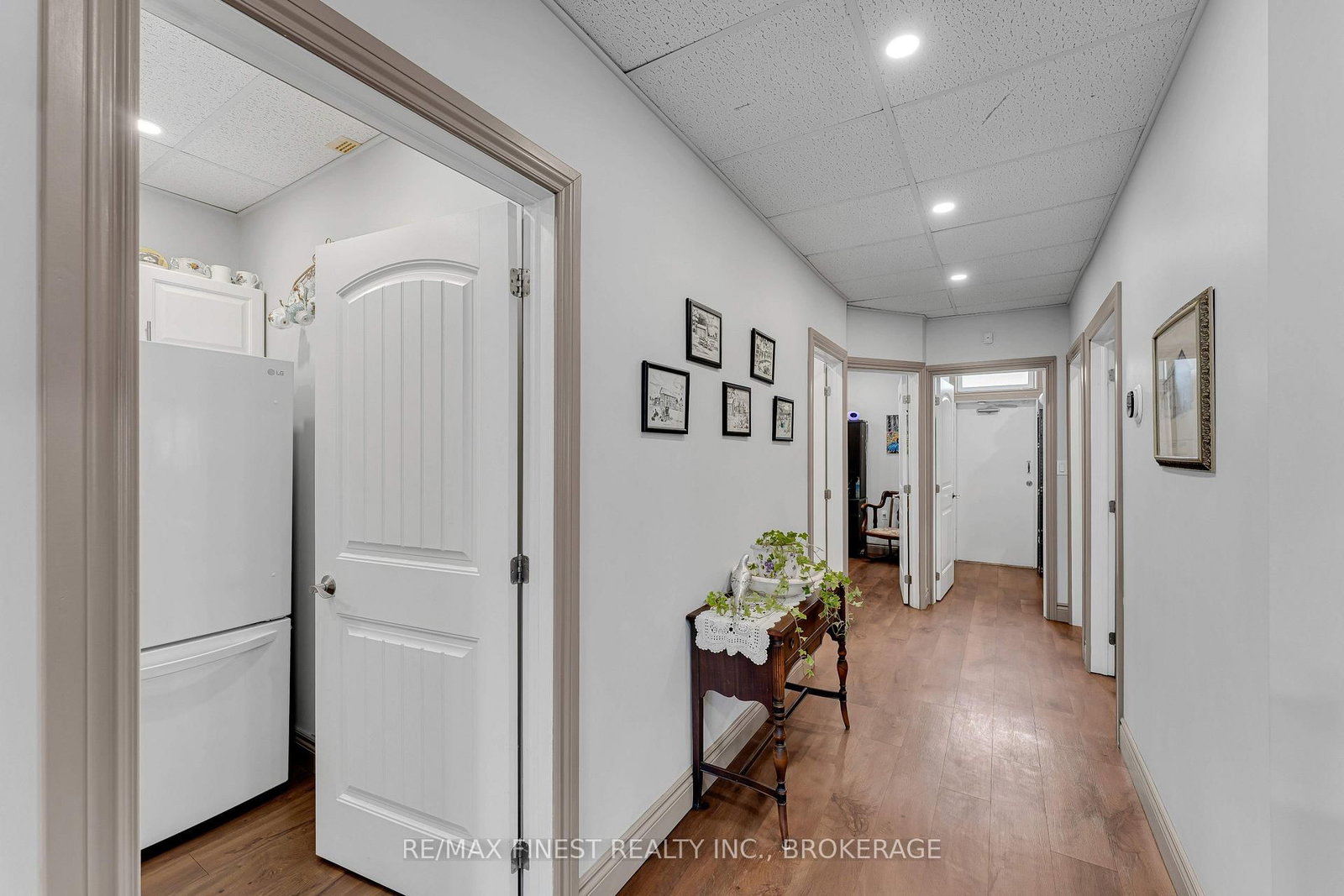 82 Centre Street - Photo 6