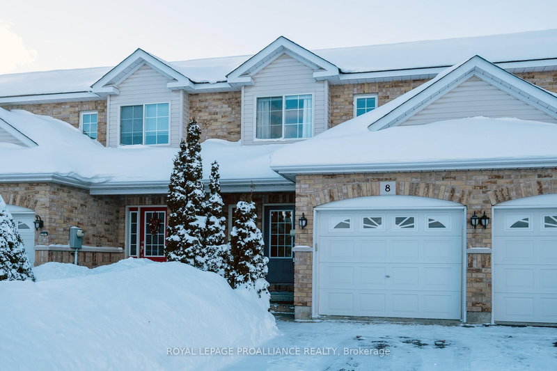 home for lease on 8 Ava Court