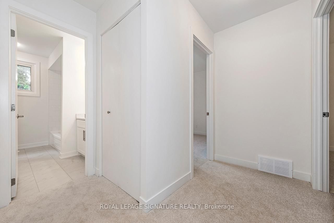 Townhouse for sale at 49-88 Tunbridge Crescent, Hamilton, Ontario, L8W 1L3 - Templemead - MLS: X12743180