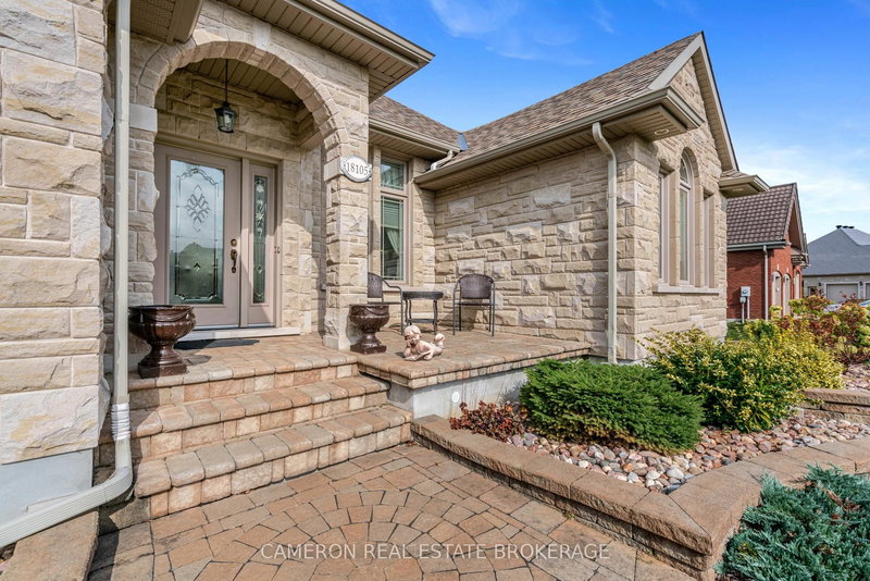 18105 Farlinger Dr, South Glengarry, K6H 5R5 | Image 3