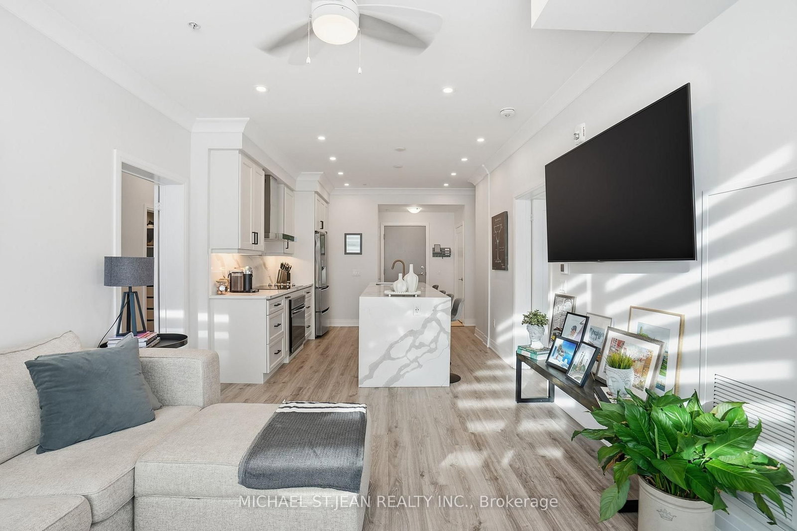 16 Concord Place, Unit 346 - Photo 25