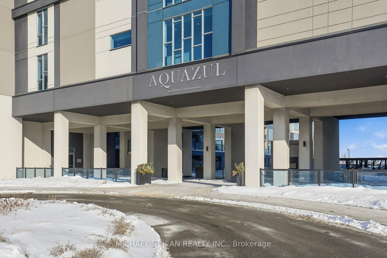 16 Concord Place, Unit 346 - Photo 3