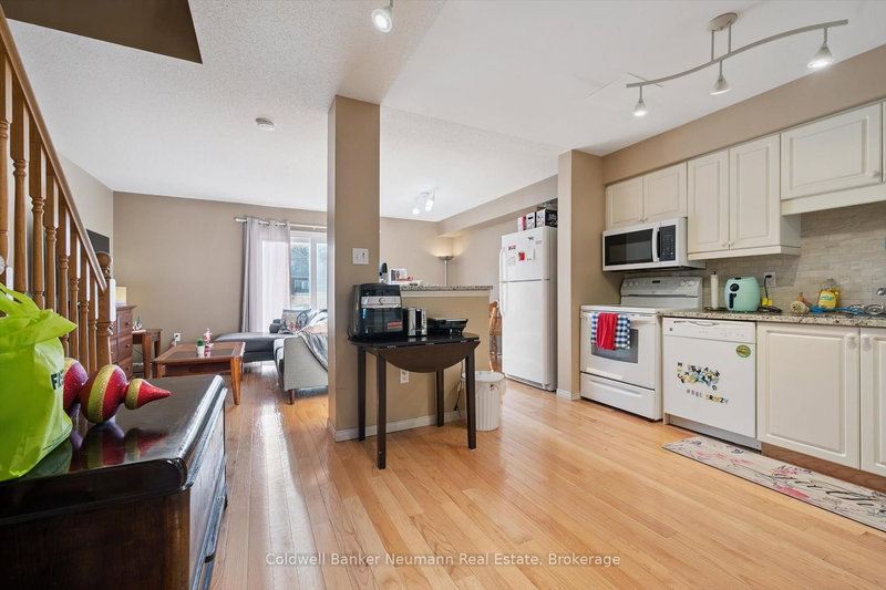 33 - 124 Gosling Gdns, Guelph, N1G 5K6 | Image 3