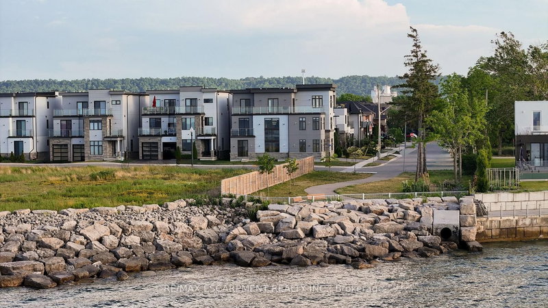 4 Sunrow Gate, Hamilton, L8E 5C1 | Image 3