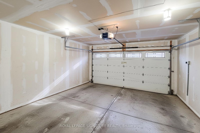 59 Robertson Rd, Hamilton, L9K 0H7 | Image 3