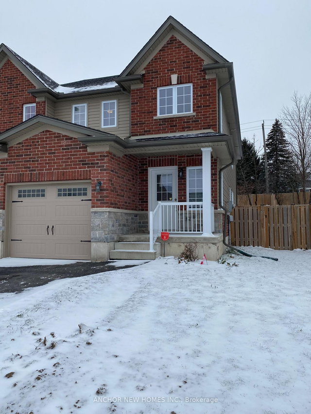 640 Crawford Crescent