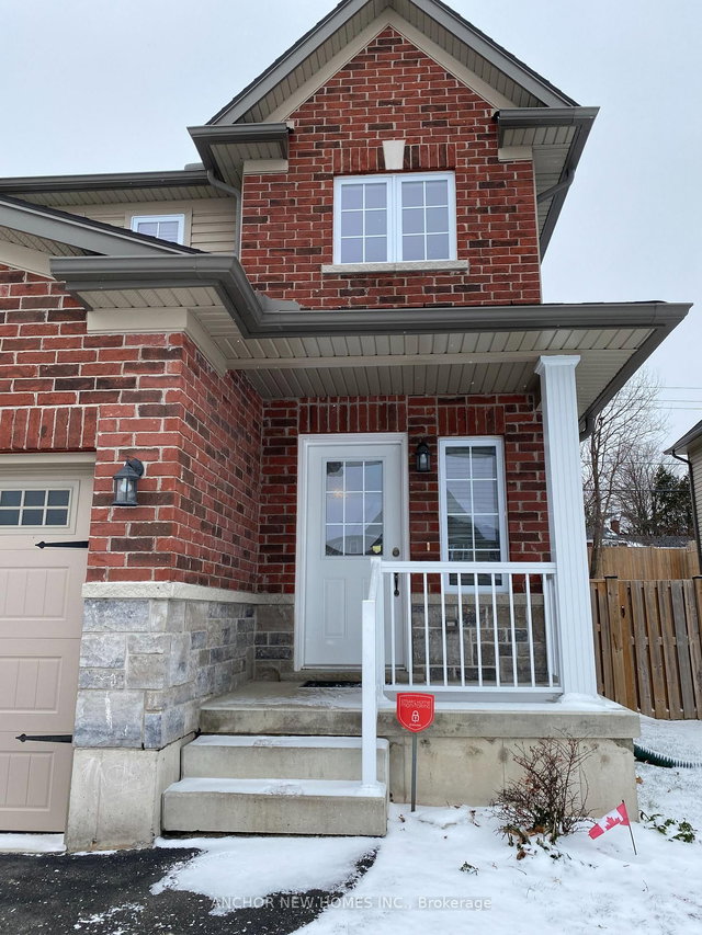 640 Crawford Crescent