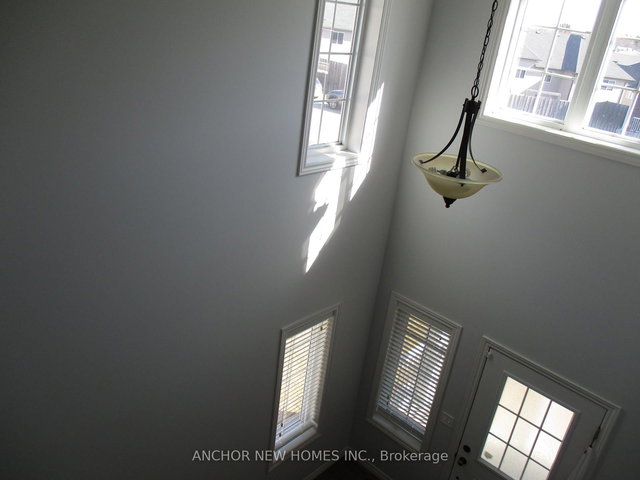 640 Crawford Crescent