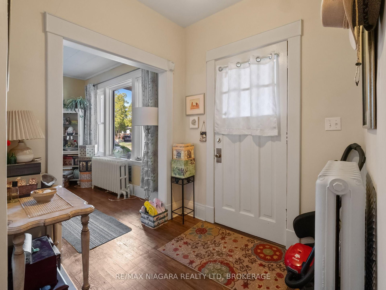 Listing Image 7