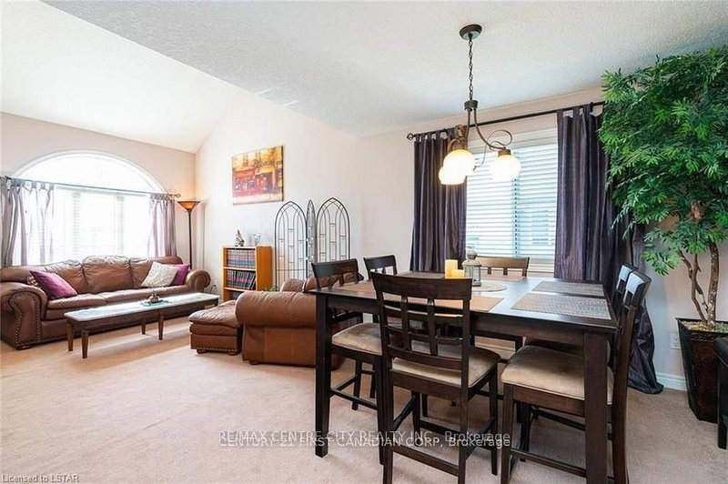 79 Donker Dr, St. Thomas, N5P 4L2 | Image 2