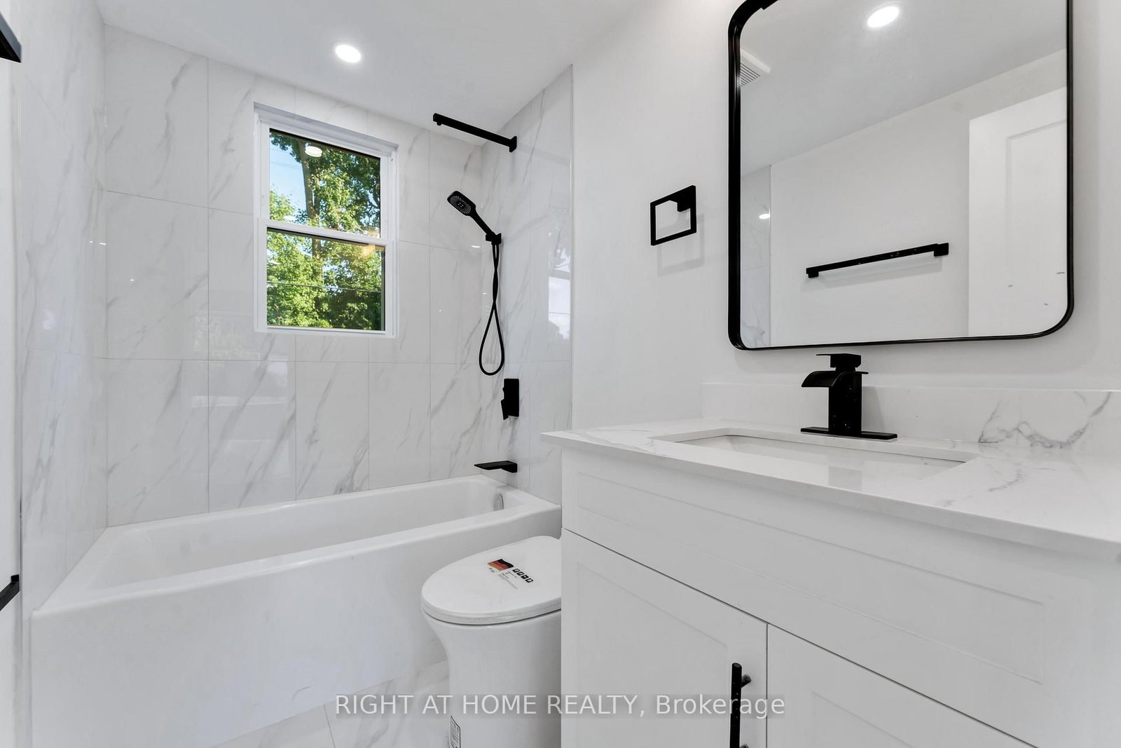 Detached House for sale at 2700 PRISCILLA Street, Ottawa, Ontario, K2B 7E2 - Britannia - MLS: X12745712