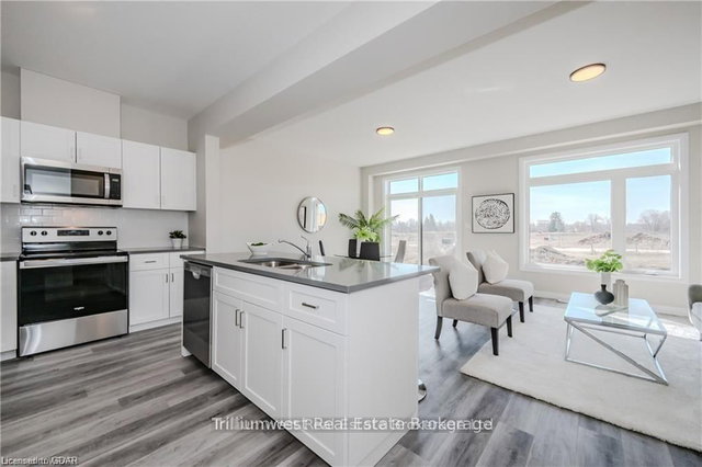 73 Ayr Meadows Crescent