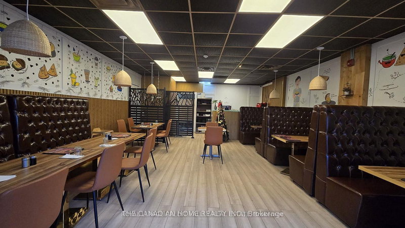 1443 Main St E, Hamilton, L8K 1C4 | Image 2