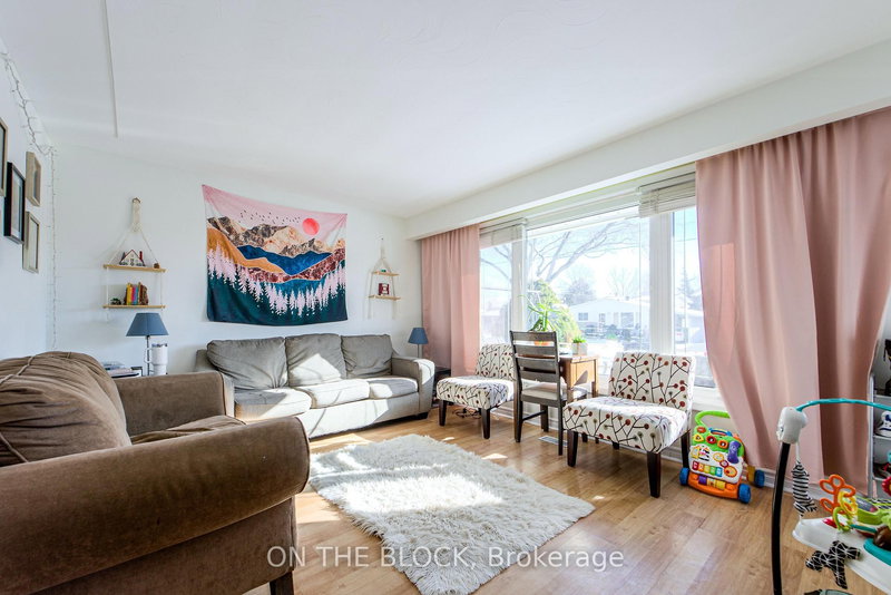 Upper - 151 Nugent Dr, Hamilton, L8H 2N3 | Image 2